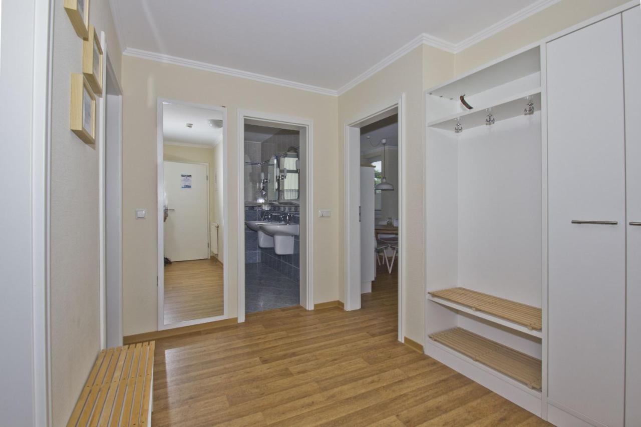 Mit Meerblick Und Balkon, Gratis Nutzung Vom Ahoi Erlebnisbad Und Sauna In Sellin - Meeresblick Fewo 24 Goehren  Exterior foto